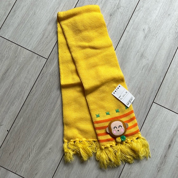 Scarf - Picture 1 of 1